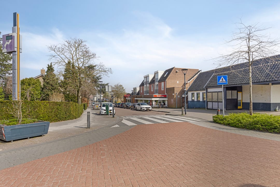 Photo 31 of Schoolstraat 10