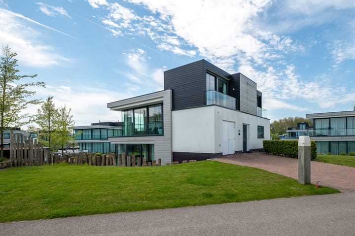 Photo 2 of Wilhelminapolderweg 18