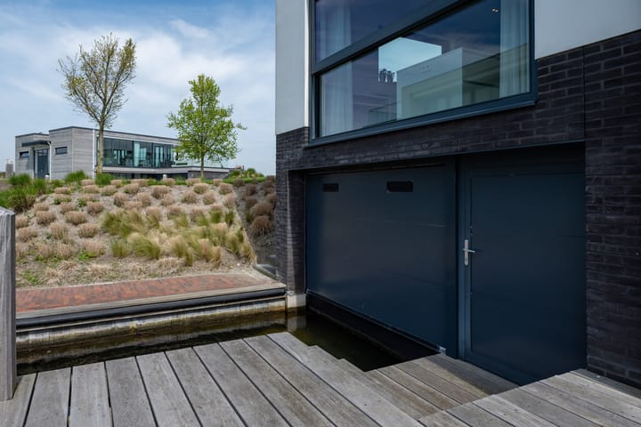 Photo 12 of Wilhelminapolderweg 18