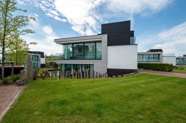 Photo 48 of Wilhelminapolderweg 18