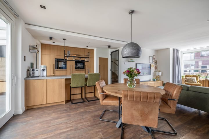 Foto 12 van Willem Einthovenlaan 14