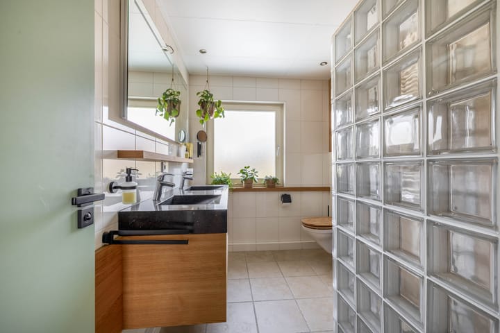 Foto 30 van Willem Einthovenlaan 14