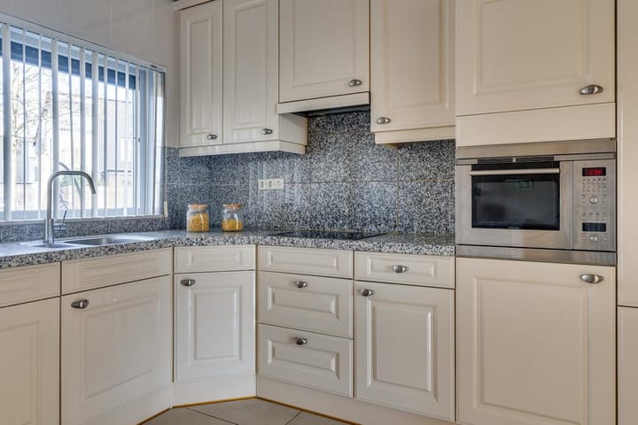 Foto 20 van Walter Kollolaan 194