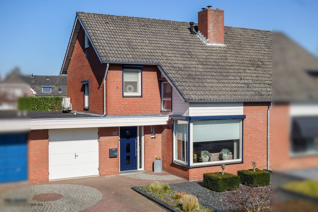 Foto 1 van Burgemeester Moorenstraat 32