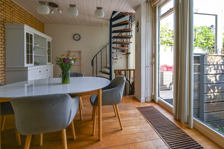 Foto 23 van Marnixstraat 59