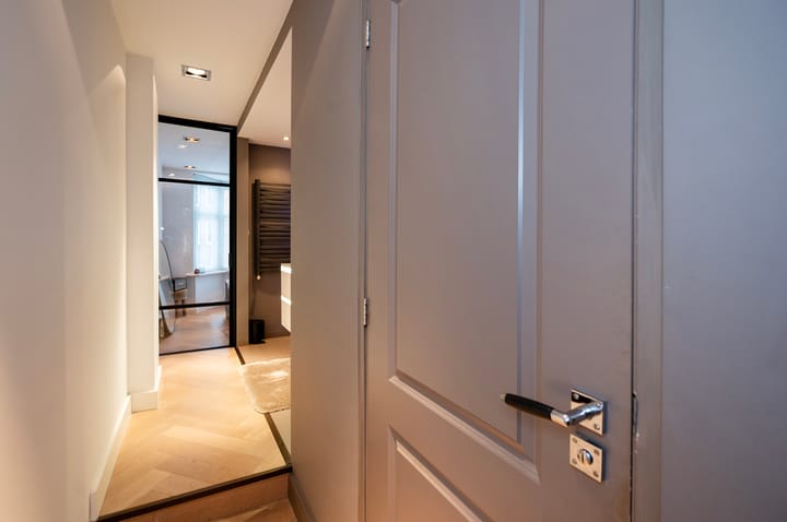 Photo 11 of Waalstraat 85-1