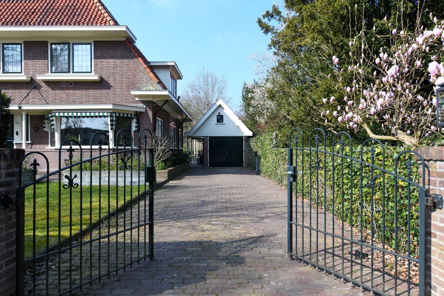 Photo 34 of Torenlaan 12