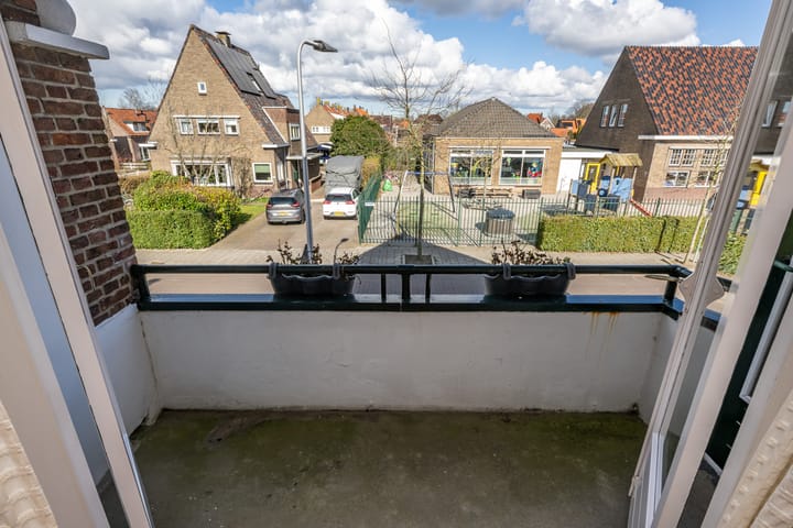 Foto 3 van Juliana van Stolberglaan 21