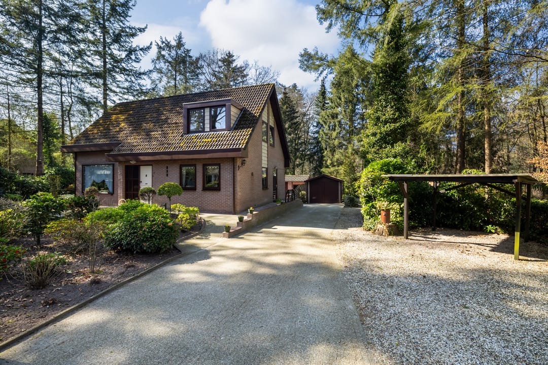 Photo 1 of Nieuwe Laaklaan 1-C