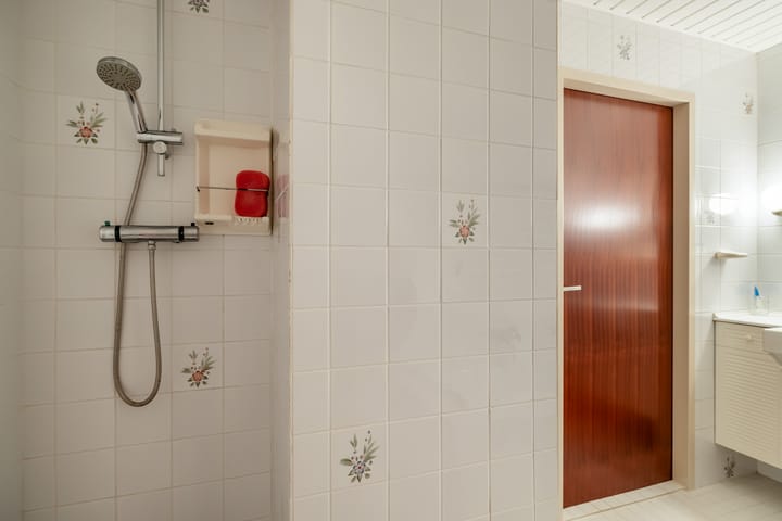 Foto 28 van Nieuwe Laaklaan 1-C