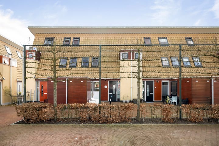 Foto 1 van Bé van den Doolstraat 17