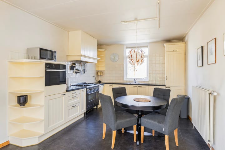 Foto 6 van de Tinge 4