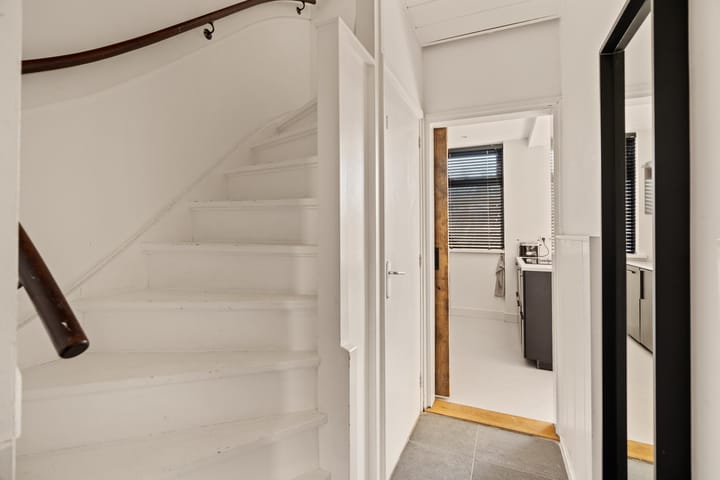 Foto 16 van van Galenstraat 5