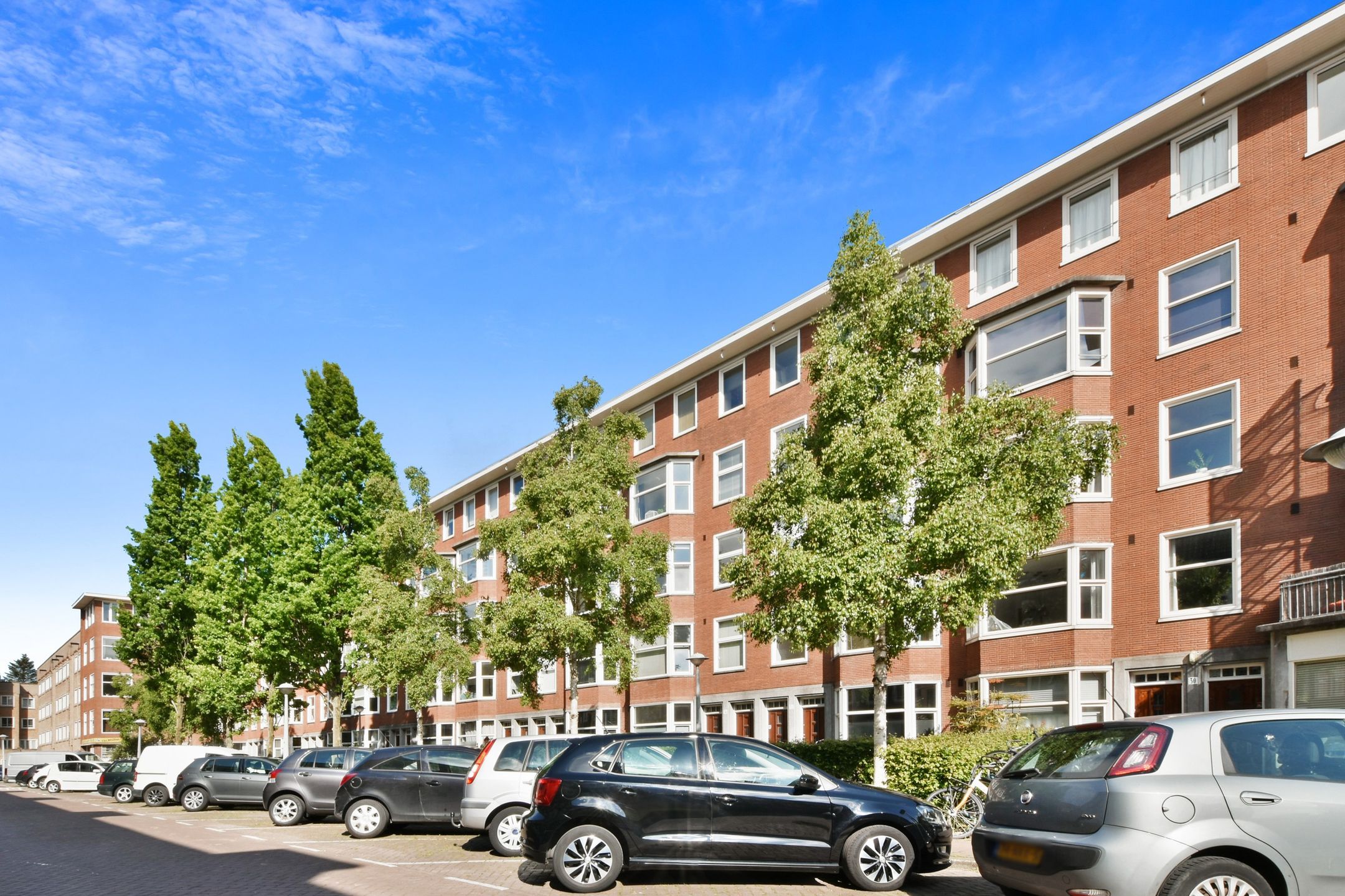 Photo 3 of Bloys van Treslongstraat 32-2