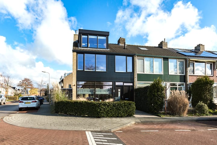 Foto 4 van Swemcoperlaan 9