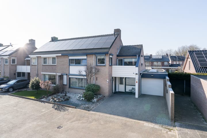 Foto 1 van Hillenraad 27