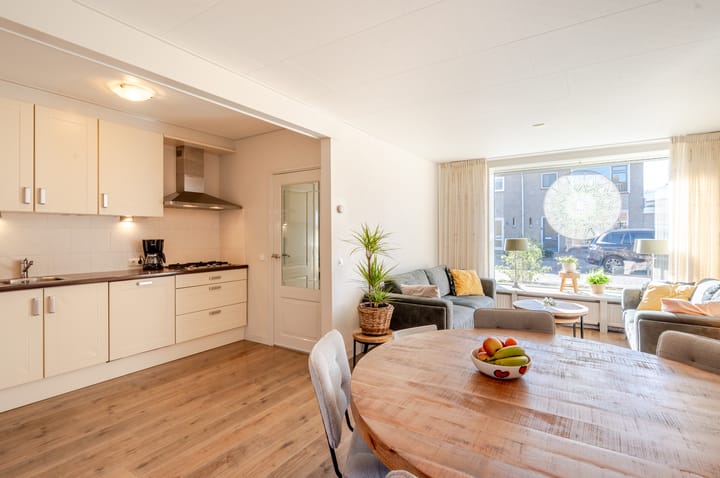 Photo 9 of van Gulickstraat 8