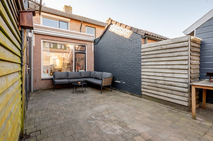 Photo 22 of van Gulickstraat 8