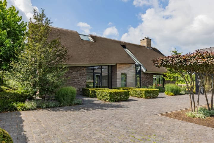 Foto 61 van Molenstraat 6