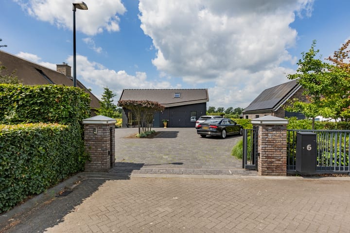 Foto 62 van Molenstraat 6