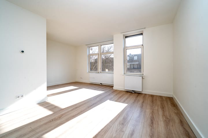 Foto 3 van Mathenesserweg 127-A03