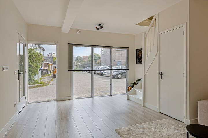 Foto 10 van Fröbelstraat 6