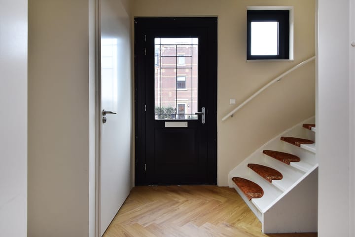 Foto 7 van Thomas Mannsingel 158