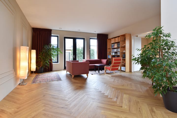 Foto 9 van Thomas Mannsingel 158