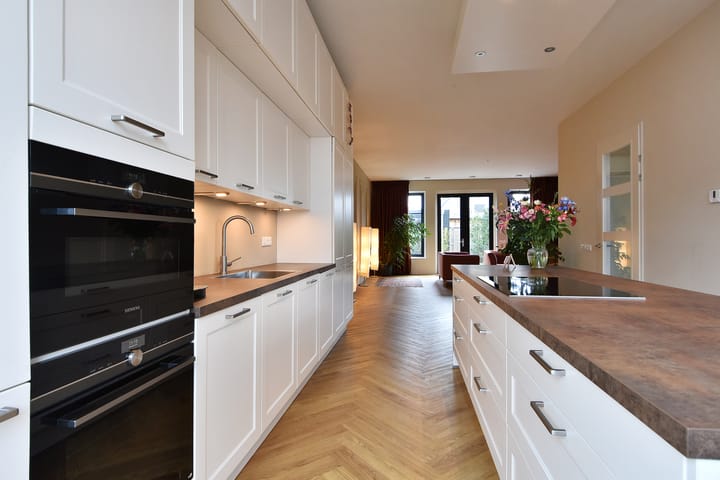 Foto 20 van Thomas Mannsingel 158