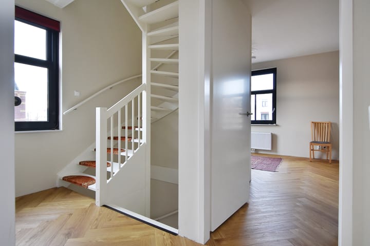 Foto 25 van Thomas Mannsingel 158