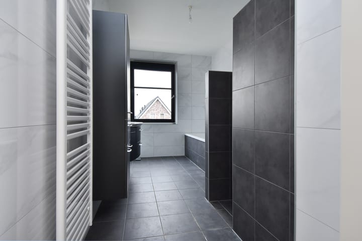 Foto 31 van Thomas Mannsingel 158