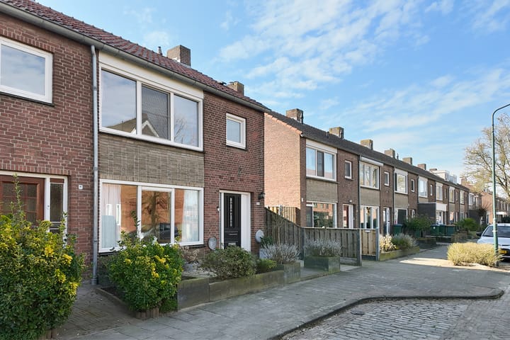 Foto 46 van Doctor Ariënslaan 159