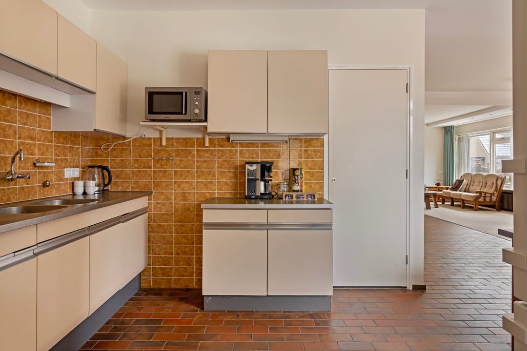 Photo 17 of Theo van Loonstraat 23