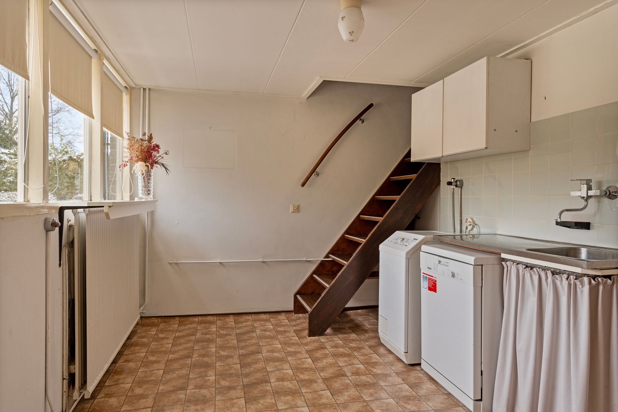 Photo 18 of Theo van Loonstraat 23