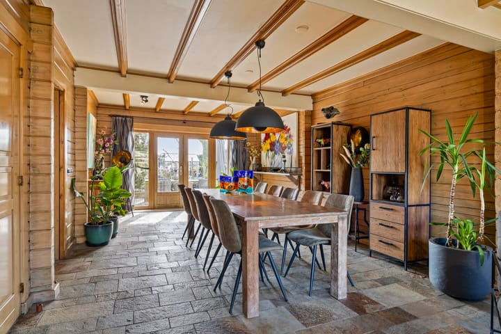 Photo 3 of De Omloop 10