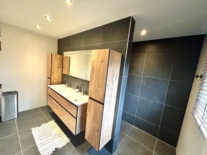 Foto 28 van Vierhonderdpolderdijk 3-A