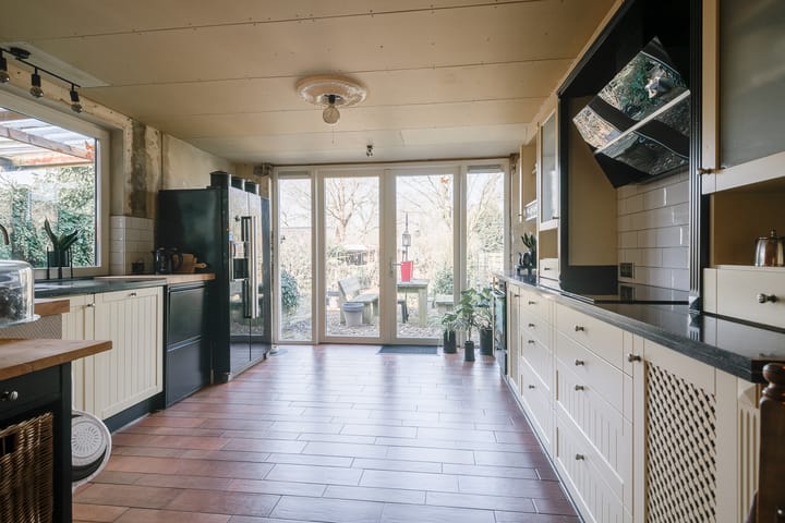 Foto 12 van Leliestraat 24