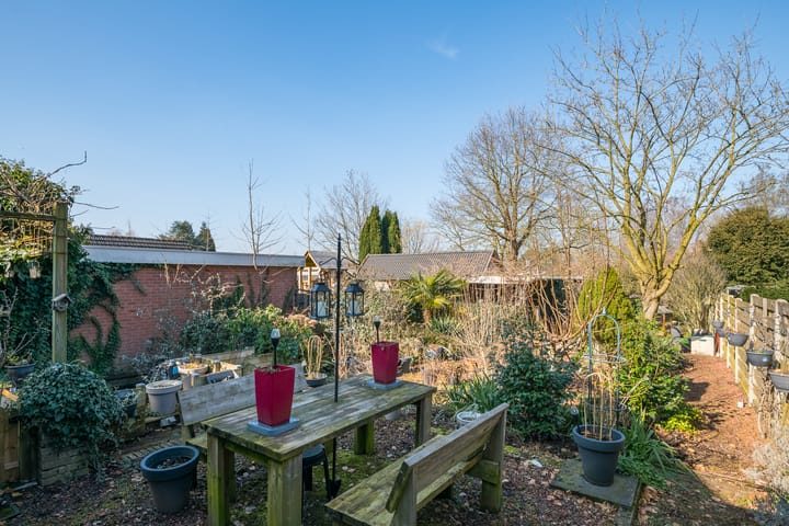 Foto 38 van Leliestraat 24