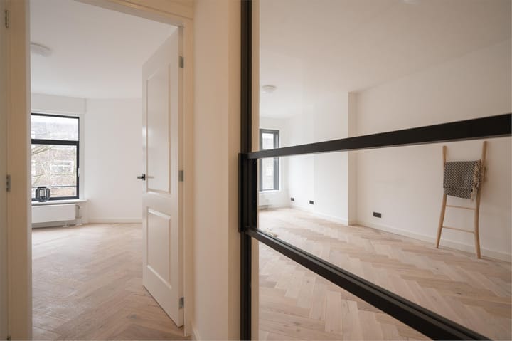 Foto 21 van Willem Buytewechstraat 127-A02