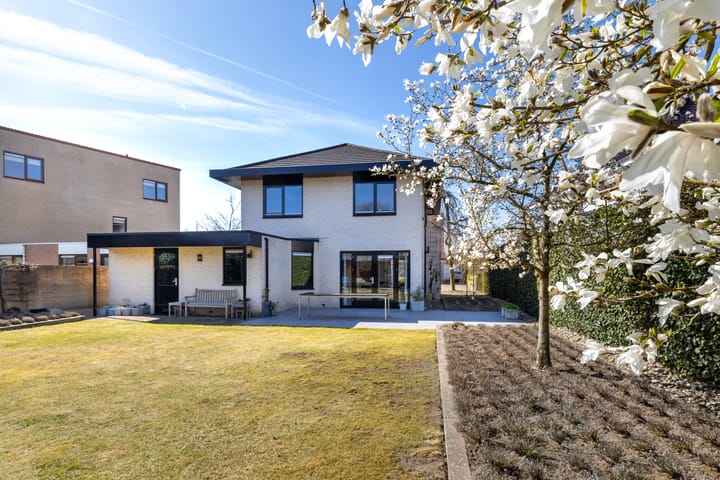 Foto 1 van Markerichter 6