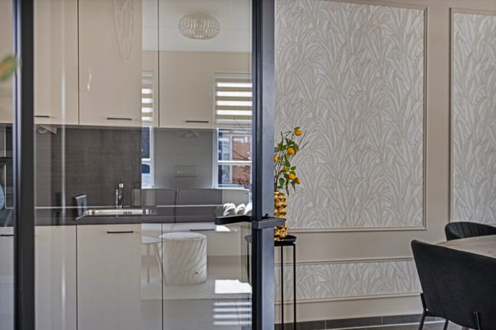 Foto 7 van Keizersmantel 9