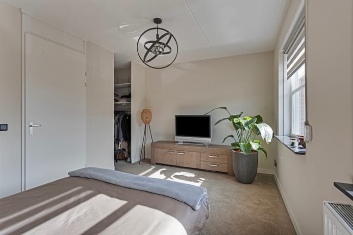 Foto 20 van Keizersmantel 9