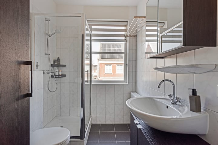 Foto 22 van Keizersmantel 9