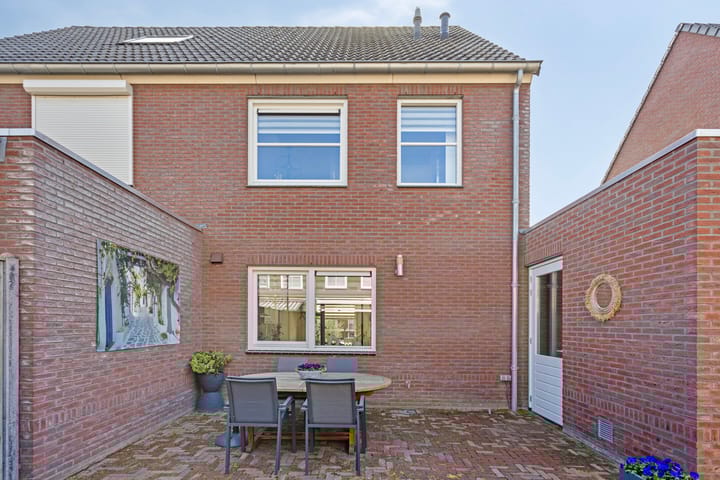 Foto 28 van Keizersmantel 9