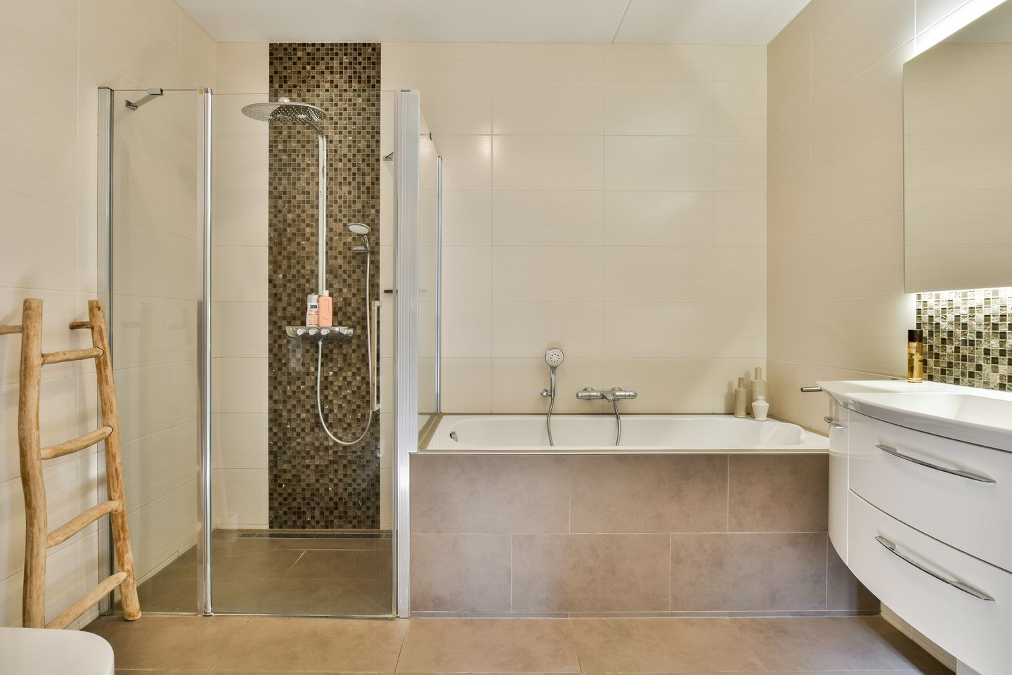 Foto 20 van Professor Brouwerlaan 37