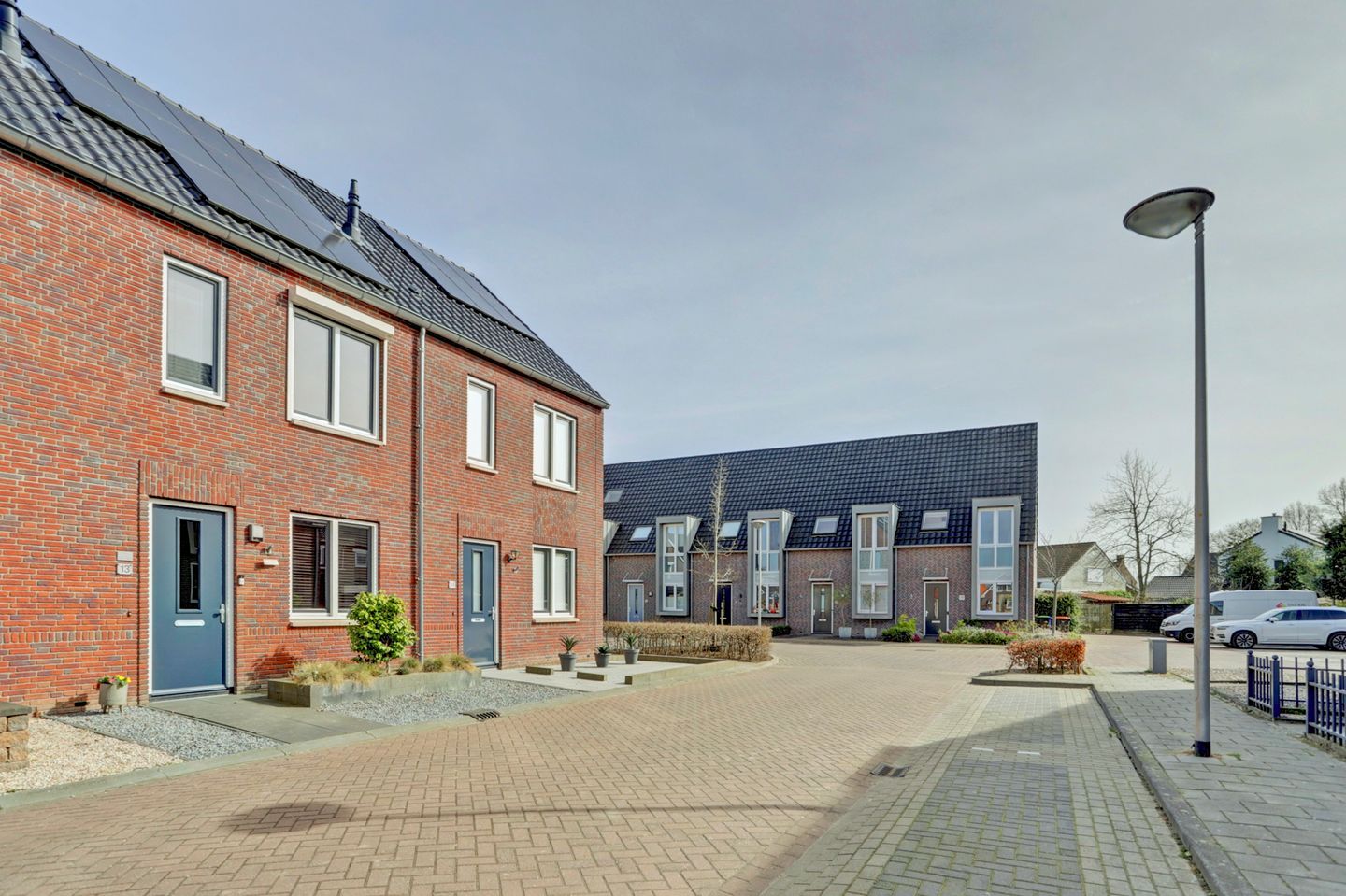 Foto 5 van Burg. Moonshof 13