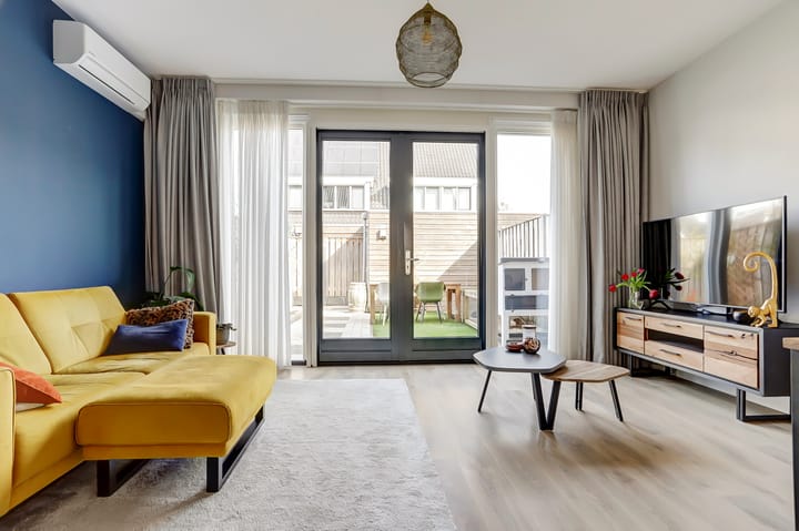 Foto 8 van Burg. Moonshof 13