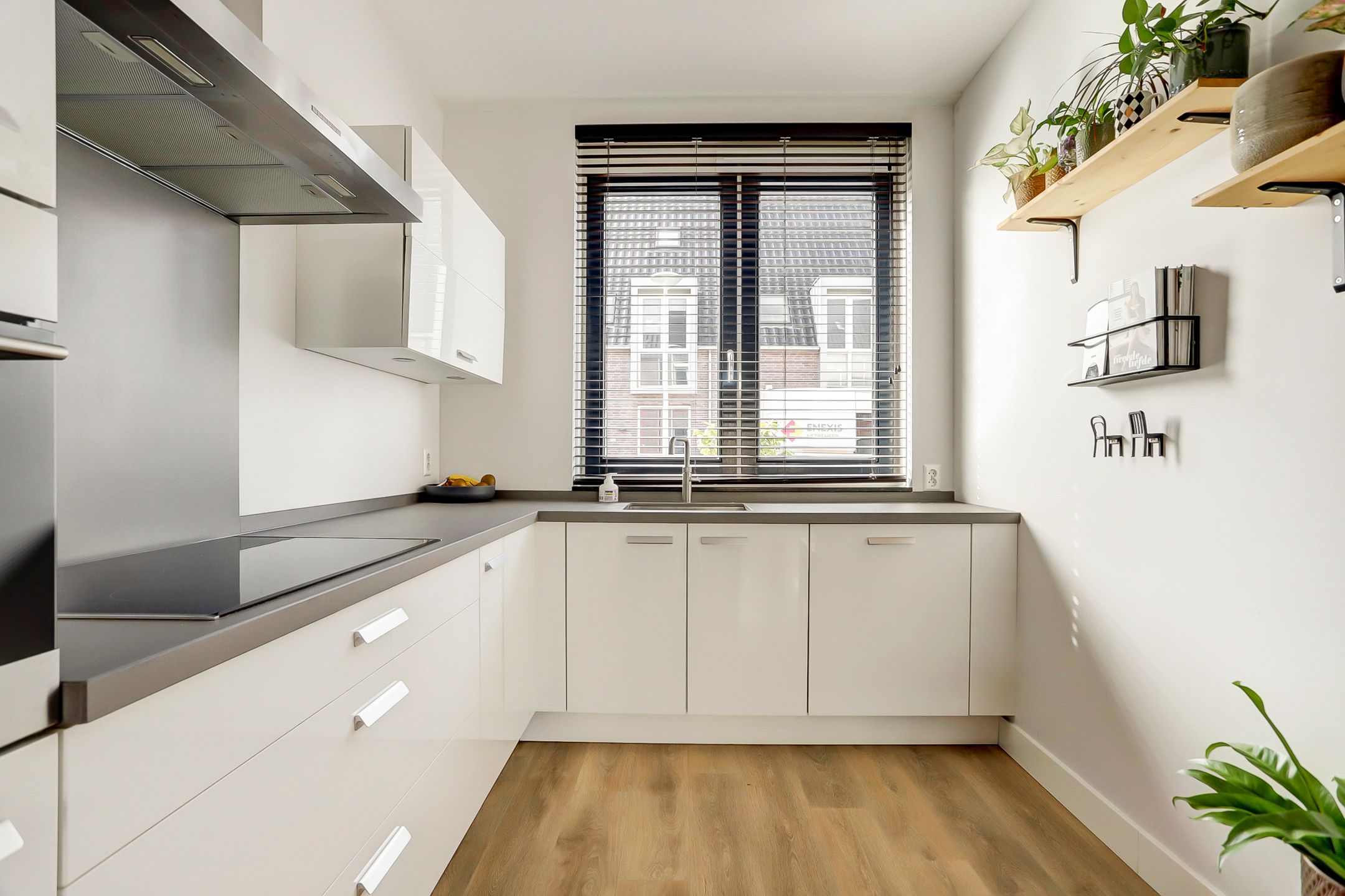 Foto 12 van Burg. Moonshof 13