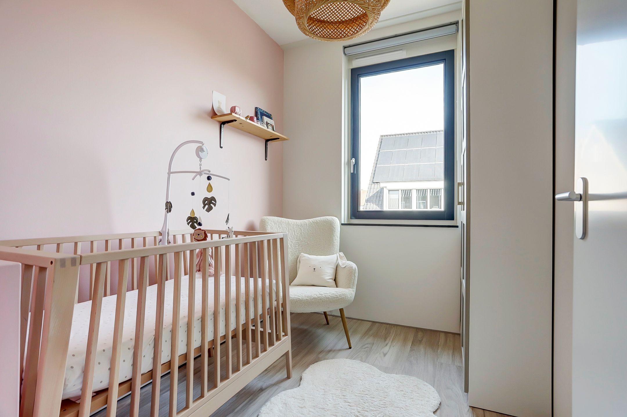 Foto 15 van Burg. Moonshof 13