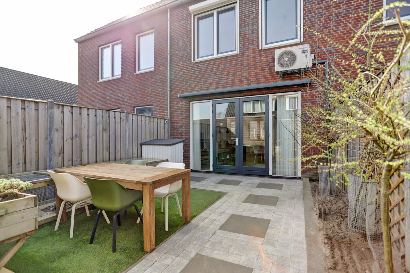 Foto 25 van Burg. Moonshof 13